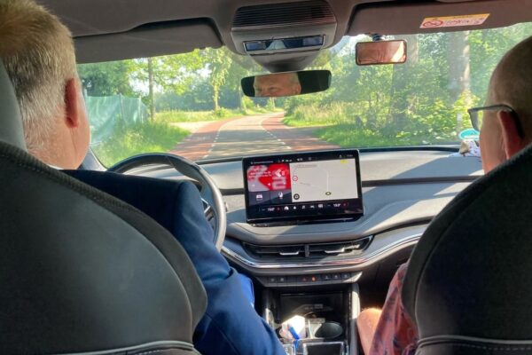 Senioren in Aalten frissen rijvaardigheid op tijdens verkeerscursus