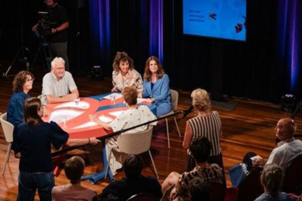 Talkshow in Mariënvelde: “Aan tafel over zorg en gezondheid” bespreekt gezond en fijn leven in de Achterhoek